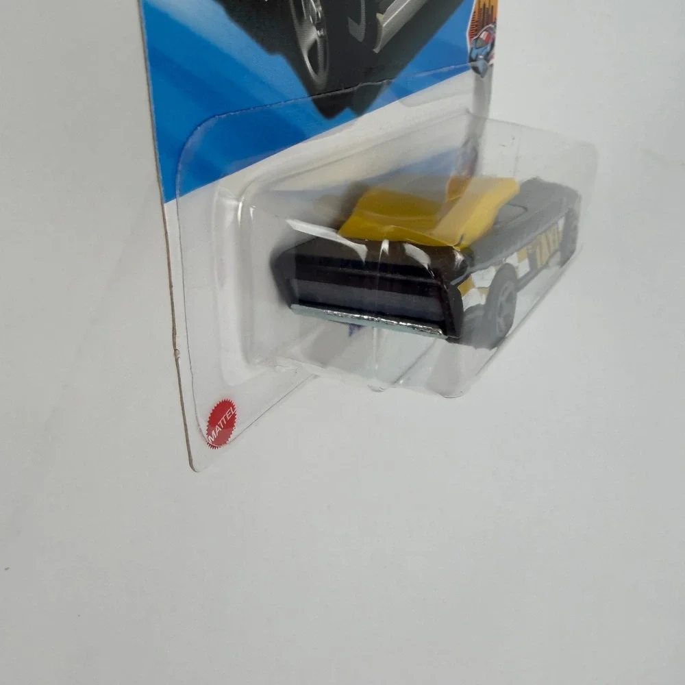 Hot Wheels‎ Small Bloc Matte Black Taxi HW Metro 7/250 Netflix Lets Race 2024